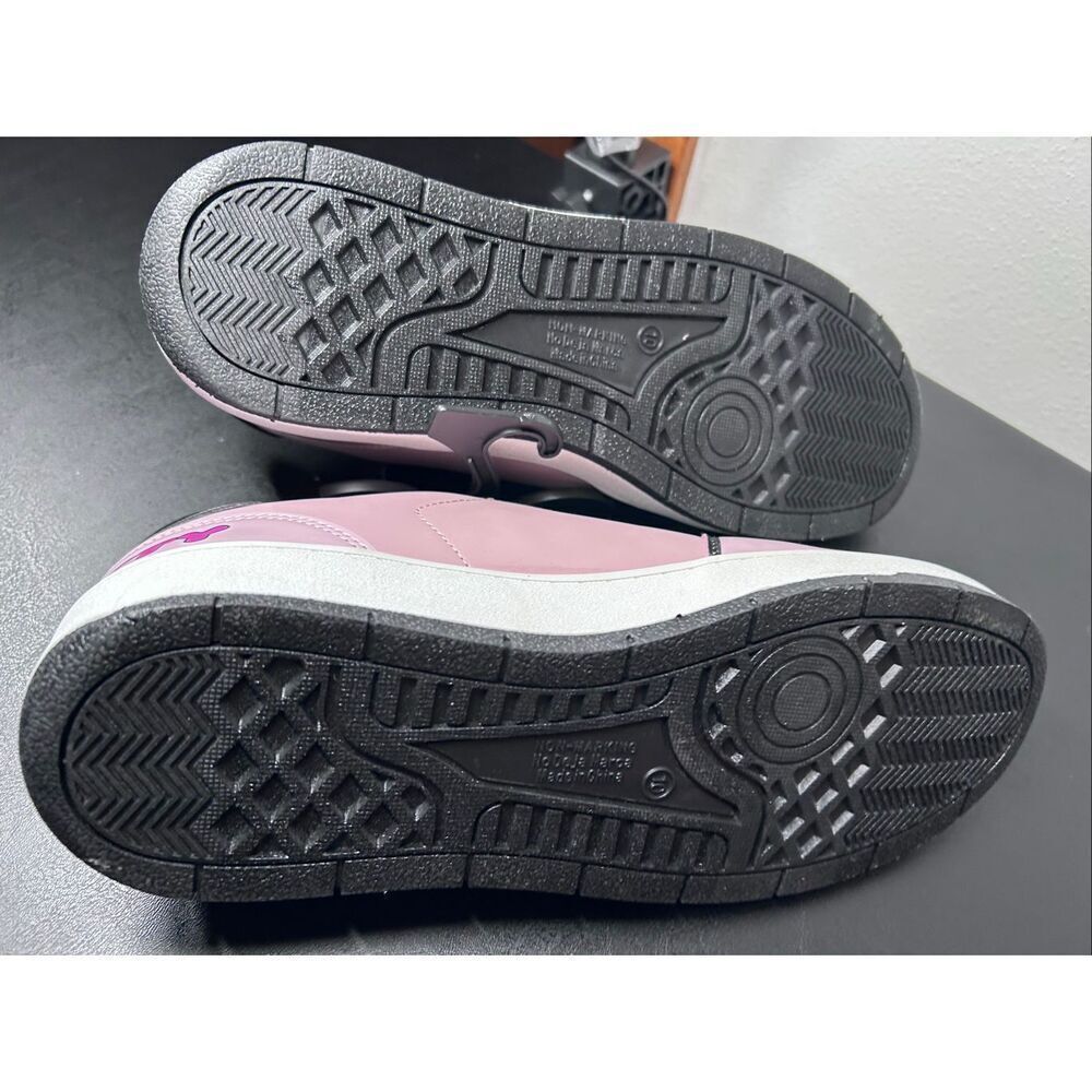 Hello Kitty Sanrio White Casual Court Sneakers Women’s Size 10 NEW - Picture 9 of 9